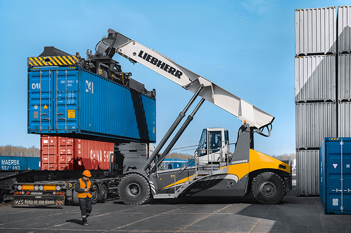 Liebherr Reachstacker für Freight Village Kaluga